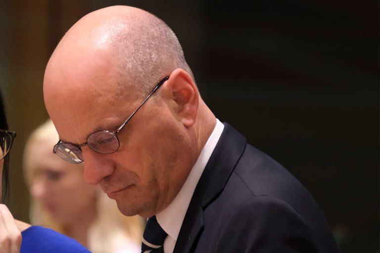 Jean-Michel Blanquer accusé d’avoir enrichi des centaines de milliers d’enseignants