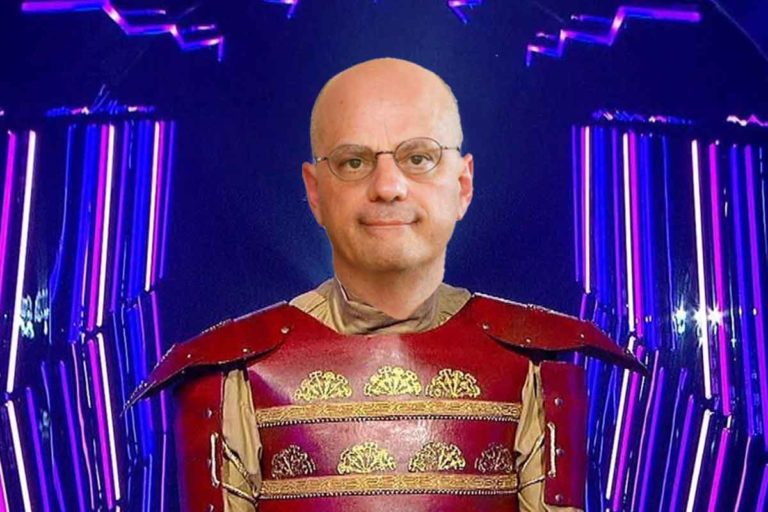 Dans Mask Singer, Jean-Michel Blanquer était caché dans la chipolata